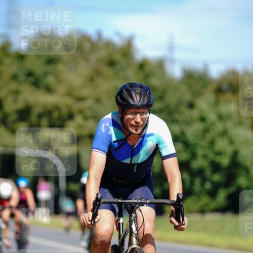 07.09.2025 - 19. Norderstedt Triathlon Michael Burmester http://msf.ph/oto/8835863 07.09.2025 12:37:34 Radfahren 220, 1234 meine-sportfotos.de