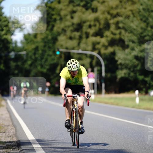 07.09.2025 - 19. Norderstedt Triathlon Michael Burmester http://msf.ph/oto/8835869 07.09.2025 13:57:37 Radfahren 1466 meine-sportfotos.de