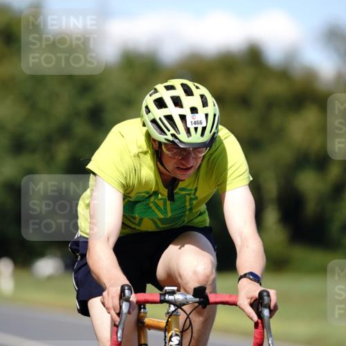 07.09.2025 - 19. Norderstedt Triathlon Michael Burmester http://msf.ph/oto/8835871 07.09.2025 13:57:39 Radfahren 1466 meine-sportfotos.de