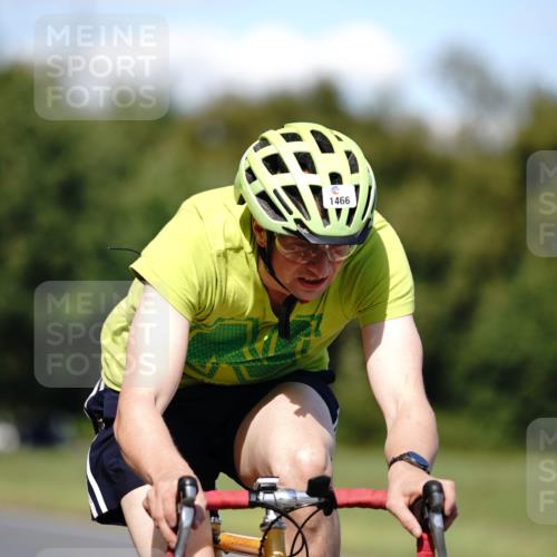 07.09.2025 - 19. Norderstedt Triathlon Michael Burmester http://msf.ph/oto/8835873 07.09.2025 13:57:39 Radfahren 1466 meine-sportfotos.de
