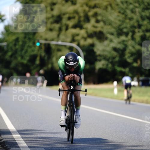 07.09.2025 - 19. Norderstedt Triathlon Michael Burmester http://msf.ph/oto/8835877 07.09.2025 13:57:42 Radfahren 1014, 1466 meine-sportfotos.de