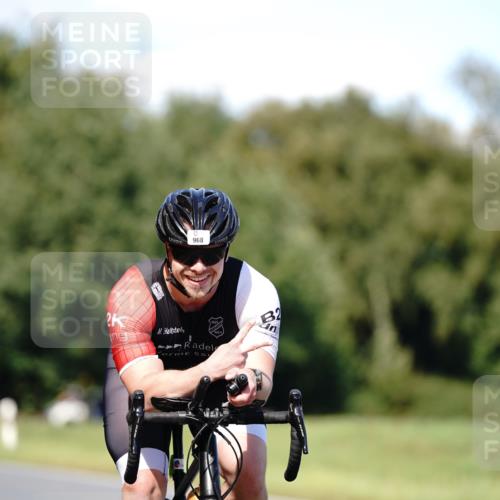 07.09.2025 - 19. Norderstedt Triathlon Michael Burmester http://msf.ph/oto/8835896 07.09.2025 13:57:50 Radfahren 968 meine-sportfotos.de