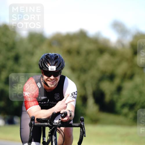 07.09.2025 - 19. Norderstedt Triathlon Michael Burmester http://msf.ph/oto/8835897 07.09.2025 13:57:50 Radfahren 968 meine-sportfotos.de