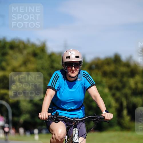 07.09.2025 - 19. Norderstedt Triathlon Michael Burmester http://msf.ph/oto/8835922 07.09.2025 12:38:05 Radfahren 205, 301, 1252 meine-sportfotos.de
