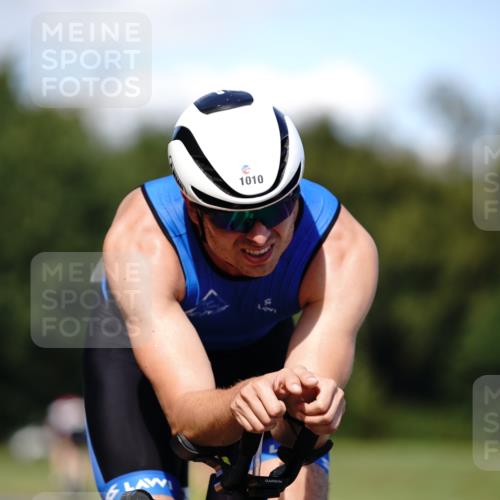 07.09.2025 - 19. Norderstedt Triathlon Michael Burmester http://msf.ph/oto/8835923 07.09.2025 13:57:58 Radfahren 964, 1010 meine-sportfotos.de
