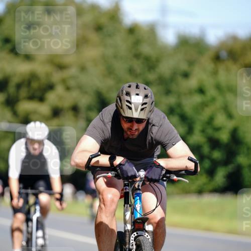 07.09.2025 - 19. Norderstedt Triathlon Michael Burmester http://msf.ph/oto/8835931 07.09.2025 12:38:10 Radfahren 781, 1290 meine-sportfotos.de