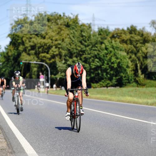 07.09.2025 - 19. Norderstedt Triathlon Michael Burmester http://msf.ph/oto/8835962 07.09.2025 12:38:31 Radfahren 759, 1262 meine-sportfotos.de