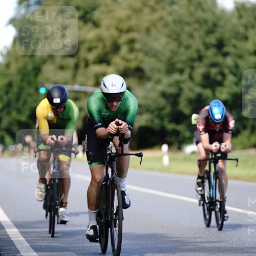 07.09.2025 - 19. Norderstedt Triathlon Michael Burmester http://msf.ph/oto/8835964 07.09.2025 13:58:29 Radfahren 872, 959, 970, 1013, 1015, 1031 meine-sportfotos.de