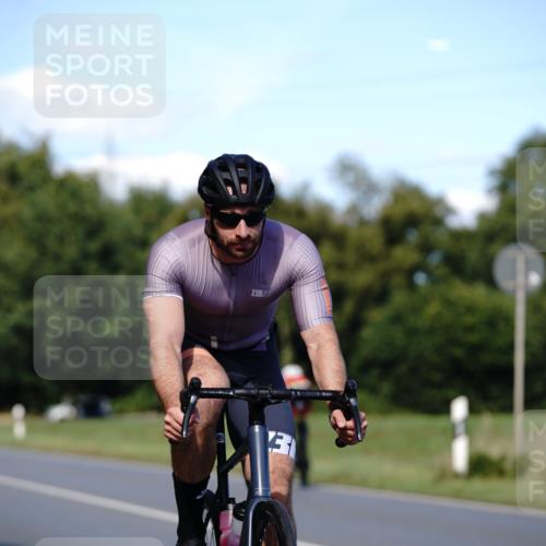 07.09.2025 - 19. Norderstedt Triathlon Michael Burmester http://msf.ph/oto/8835974 07.09.2025 13:58:31 Radfahren 872, 959, 1013, 1015, 1031 meine-sportfotos.de