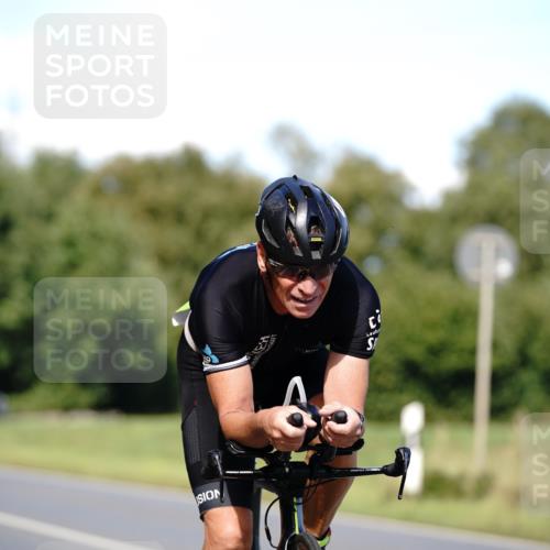 07.09.2025 - 19. Norderstedt Triathlon Michael Burmester http://msf.ph/oto/8835982 07.09.2025 13:58:38 Radfahren 989 meine-sportfotos.de