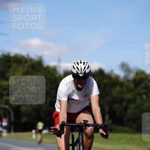 07.09.2025 - 19. Norderstedt Triathlon Michael Burmester http://msf.ph/oto/8835997 07.09.2025 13:58:44 Radfahren 363, 969, 1006, 1431 meine-sportfotos.de