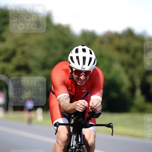 07.09.2025 - 19. Norderstedt Triathlon Michael Burmester http://msf.ph/oto/8836035 07.09.2025 13:59:21 Radfahren 976, 1038 meine-sportfotos.de