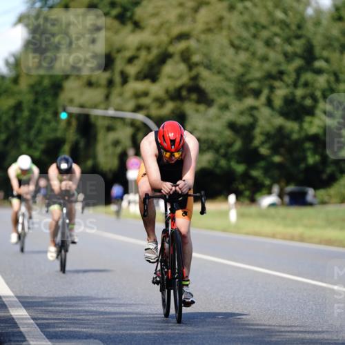 07.09.2025 - 19. Norderstedt Triathlon Michael Burmester http://msf.ph/oto/8836047 07.09.2025 13:59:38 Radfahren 991, 999, 1003, 1007 meine-sportfotos.de