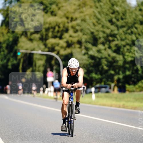 07.09.2025 - 19. Norderstedt Triathlon Michael Burmester http://msf.ph/oto/8836052 07.09.2025 12:39:14 Radfahren 813, 1382 meine-sportfotos.de
