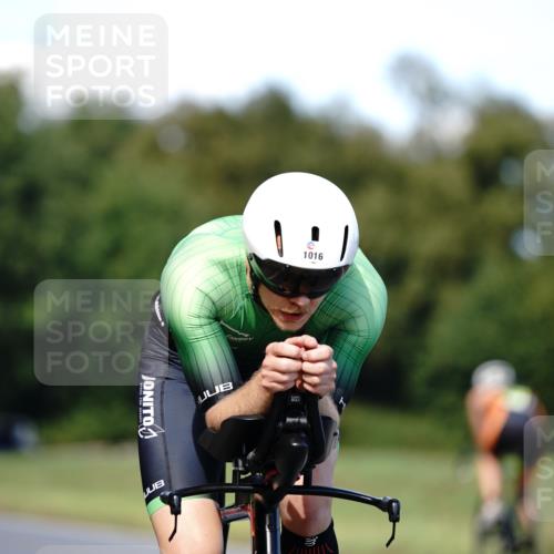 07.09.2025 - 19. Norderstedt Triathlon Michael Burmester http://msf.ph/oto/8836069 07.09.2025 14:00:07 Radfahren 1016 meine-sportfotos.de