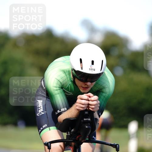 07.09.2025 - 19. Norderstedt Triathlon Michael Burmester http://msf.ph/oto/8836071 07.09.2025 14:00:07 Radfahren 1016 meine-sportfotos.de
