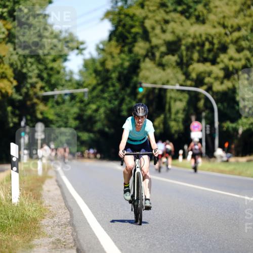 07.09.2025 - 19. Norderstedt Triathlon Michael Burmester http://msf.ph/oto/8836076 07.09.2025 12:39:59 Radfahren 194, 1235 meine-sportfotos.de