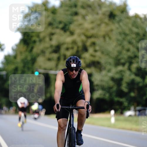 07.09.2025 - 19. Norderstedt Triathlon Michael Burmester http://msf.ph/oto/8836082 07.09.2025 14:00:28 Radfahren 888 meine-sportfotos.de