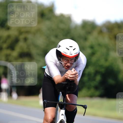 07.09.2025 - 19. Norderstedt Triathlon Michael Burmester http://msf.ph/oto/8836092 07.09.2025 14:00:32 Radfahren 388, 888 meine-sportfotos.de