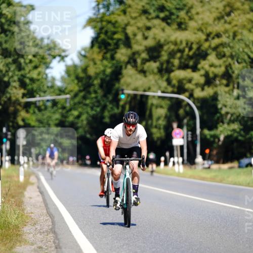 07.09.2025 - 19. Norderstedt Triathlon Michael Burmester http://msf.ph/oto/8836106 07.09.2025 12:40:48 Radfahren 816, 1230 meine-sportfotos.de