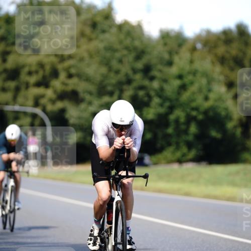 07.09.2025 - 19. Norderstedt Triathlon Michael Burmester http://msf.ph/oto/8836116 07.09.2025 14:01:03 Radfahren 876, 1421 meine-sportfotos.de