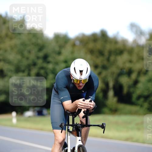 07.09.2025 - 19. Norderstedt Triathlon Michael Burmester http://msf.ph/oto/8836120 07.09.2025 14:01:05 Radfahren 876, 1421 meine-sportfotos.de