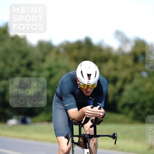 07.09.2025 - 19. Norderstedt Triathlon Michael Burmester http://msf.ph/oto/8836122 07.09.2025 14:01:05 Radfahren 876, 1421 meine-sportfotos.de