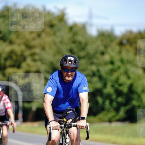07.09.2025 - 19. Norderstedt Triathlon Michael Burmester http://msf.ph/oto/8836134 07.09.2025 12:41:00 Radfahren 197, 1263 meine-sportfotos.de