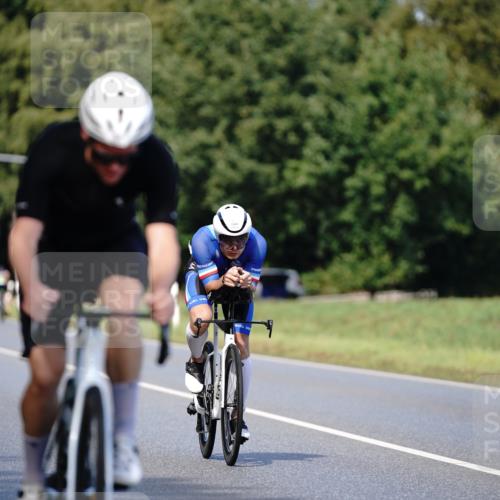07.09.2025 - 19. Norderstedt Triathlon Michael Burmester http://msf.ph/oto/8836137 07.09.2025 14:01:17 Radfahren 1025, 1041 meine-sportfotos.de