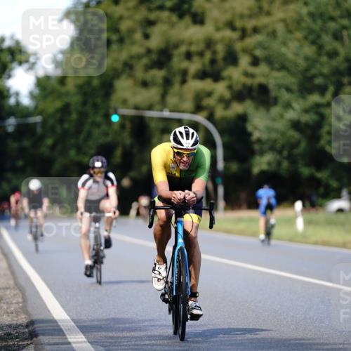 07.09.2025 - 19. Norderstedt Triathlon Michael Burmester http://msf.ph/oto/8836141 07.09.2025 14:01:21 Radfahren 863, 1032 meine-sportfotos.de