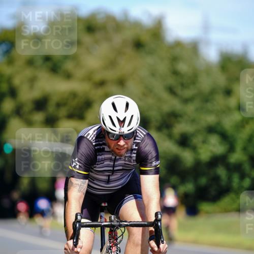 07.09.2025 - 19. Norderstedt Triathlon Michael Burmester http://msf.ph/oto/8836149 07.09.2025 12:41:27 Radfahren 858 meine-sportfotos.de