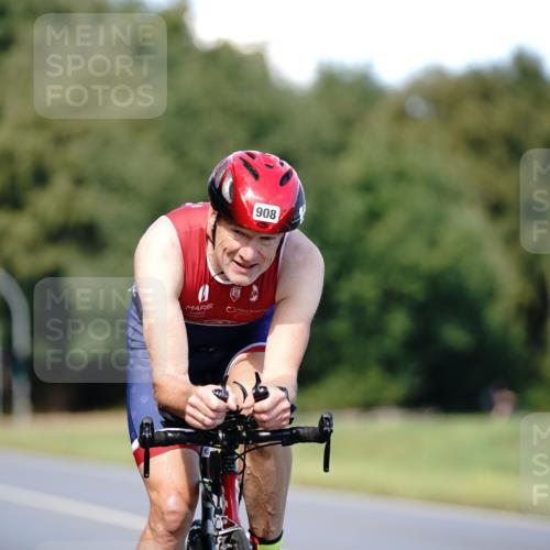 07.09.2025 - 19. Norderstedt Triathlon Michael Burmester http://msf.ph/oto/8836160 07.09.2025 14:01:34 Radfahren 908 meine-sportfotos.de