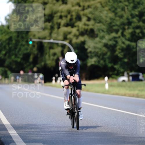 07.09.2025 - 19. Norderstedt Triathlon Michael Burmester http://msf.ph/oto/8836163 07.09.2025 14:01:38 Radfahren 1468 meine-sportfotos.de