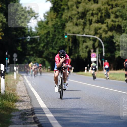 07.09.2025 - 19. Norderstedt Triathlon Michael Burmester http://msf.ph/oto/8836169 07.09.2025 14:01:55 Radfahren 1019 meine-sportfotos.de