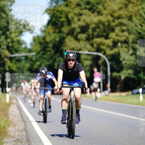07.09.2025 - 19. Norderstedt Triathlon Michael Burmester http://msf.ph/oto/8836174 07.09.2025 12:41:42 Radfahren 752 meine-sportfotos.de