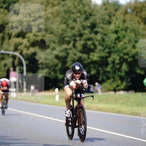 07.09.2025 - 19. Norderstedt Triathlon Michael Burmester http://msf.ph/oto/8836187 07.09.2025 14:02:04 Radfahren 880, 911, 983, 1028 meine-sportfotos.de