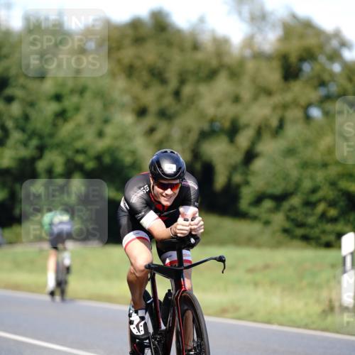 07.09.2025 - 19. Norderstedt Triathlon Michael Burmester http://msf.ph/oto/8836189 07.09.2025 14:02:04 Radfahren 880, 911, 983, 1028 meine-sportfotos.de