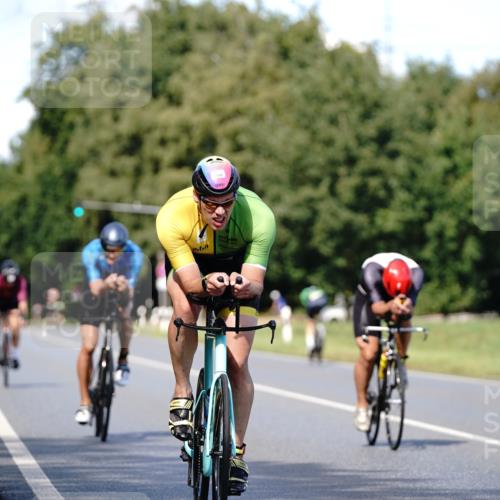 07.09.2025 - 19. Norderstedt Triathlon Michael Burmester http://msf.ph/oto/8836194 07.09.2025 14:02:06 Radfahren 880, 911, 983, 1028, 1465 meine-sportfotos.de