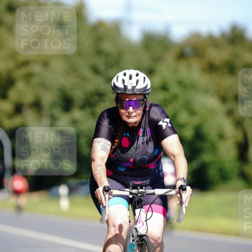 07.09.2025 - 19. Norderstedt Triathlon Michael Burmester http://msf.ph/oto/8836199 07.09.2025 12:41:51 Radfahren 137, 214, 735 meine-sportfotos.de