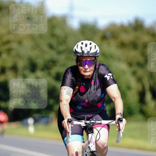 07.09.2025 - 19. Norderstedt Triathlon Michael Burmester http://msf.ph/oto/8836201 07.09.2025 12:41:51 Radfahren 137, 214, 735 meine-sportfotos.de