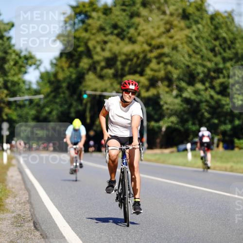 07.09.2025 - 19. Norderstedt Triathlon Michael Burmester http://msf.ph/oto/8836207 07.09.2025 12:41:53 Radfahren 137, 150, 214 meine-sportfotos.de