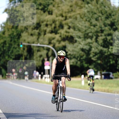 07.09.2025 - 19. Norderstedt Triathlon Michael Burmester http://msf.ph/oto/8836211 07.09.2025 14:02:13 Radfahren 1471 meine-sportfotos.de