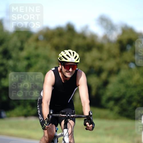 07.09.2025 - 19. Norderstedt Triathlon Michael Burmester http://msf.ph/oto/8836213 07.09.2025 14:02:15 Radfahren 1471 meine-sportfotos.de