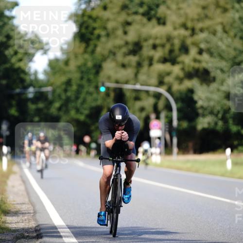 07.09.2025 - 19. Norderstedt Triathlon Michael Burmester http://msf.ph/oto/8836215 07.09.2025 14:02:18 Radfahren 394, 1471 meine-sportfotos.de