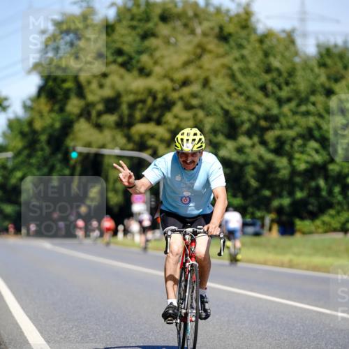 07.09.2025 - 19. Norderstedt Triathlon Michael Burmester http://msf.ph/oto/8836221 07.09.2025 12:41:57 Radfahren 150, 762 meine-sportfotos.de