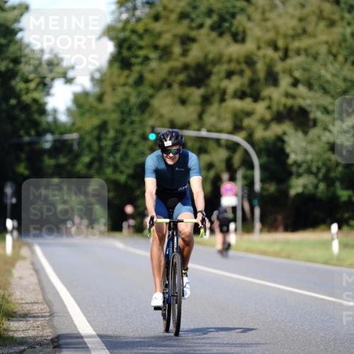 07.09.2025 - 19. Norderstedt Triathlon Michael Burmester http://msf.ph/oto/8836231 07.09.2025 14:02:26 Radfahren 877, 1478 meine-sportfotos.de
