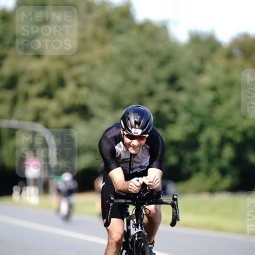 07.09.2025 - 19. Norderstedt Triathlon Michael Burmester http://msf.ph/oto/8836246 07.09.2025 14:02:46 Radfahren 366, 962, 965 meine-sportfotos.de