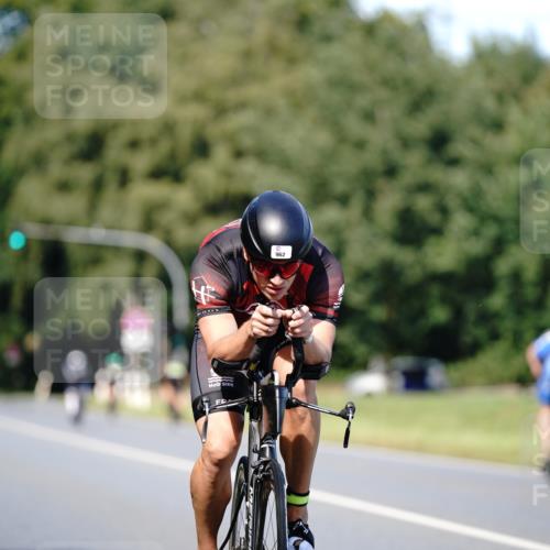 07.09.2025 - 19. Norderstedt Triathlon Michael Burmester http://msf.ph/oto/8836253 07.09.2025 14:02:49 Radfahren 366, 962, 965 meine-sportfotos.de