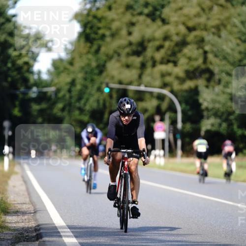 07.09.2025 - 19. Norderstedt Triathlon Michael Burmester http://msf.ph/oto/8836262 07.09.2025 14:03:04 Radfahren 428, 980 meine-sportfotos.de