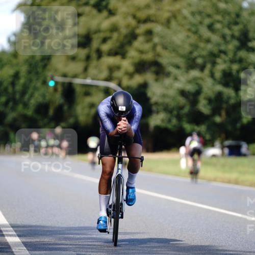 07.09.2025 - 19. Norderstedt Triathlon Michael Burmester http://msf.ph/oto/8836267 07.09.2025 14:03:07 Radfahren 428, 980 meine-sportfotos.de